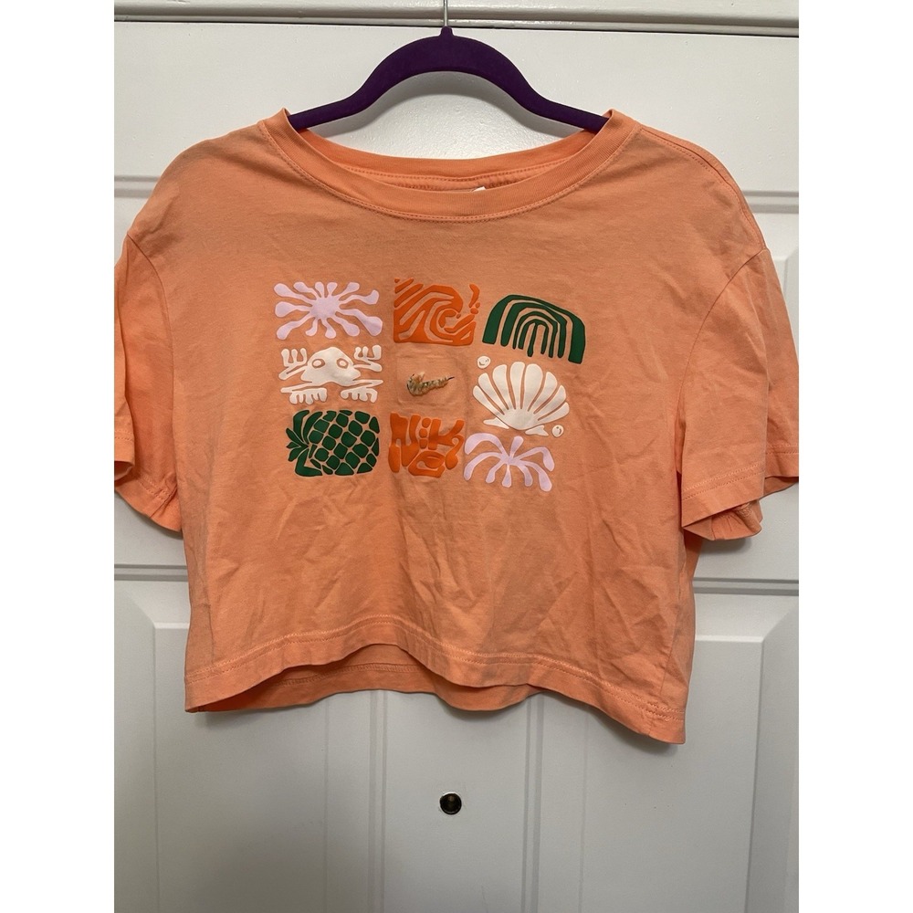 Nike Women's Orange Cropped Short Sleeve T-shirt‎ Small Athleisure Athletic Wear